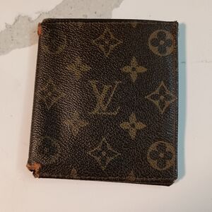 Authentic Louis Vuitton Monogram Billfold Wallet/ Card Holder
